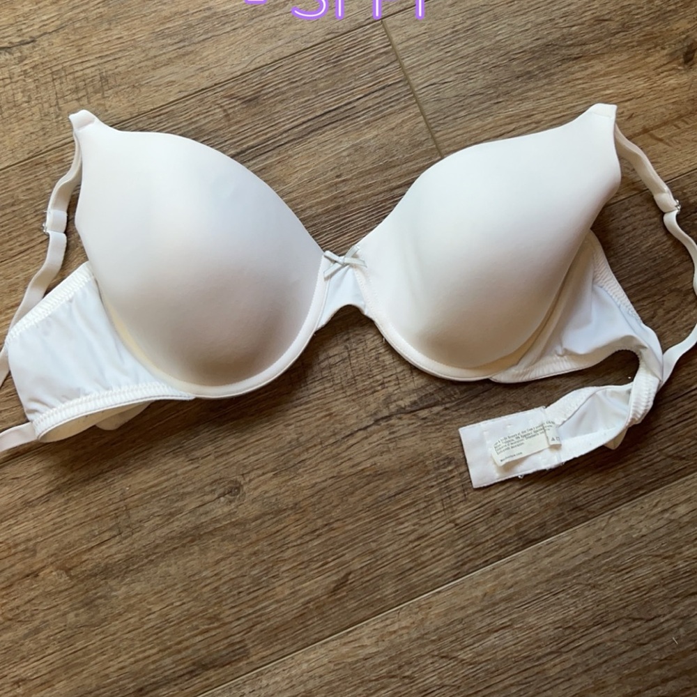 Women’s white bra 40D